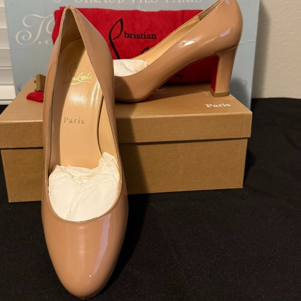 Christian Louboutin, Mistica, Nude size 38